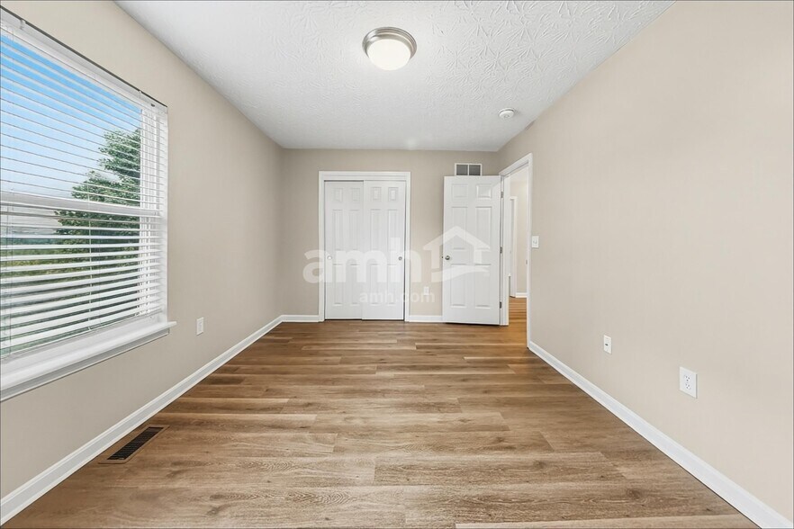 Building Photo - 3145 Old Glory Ln