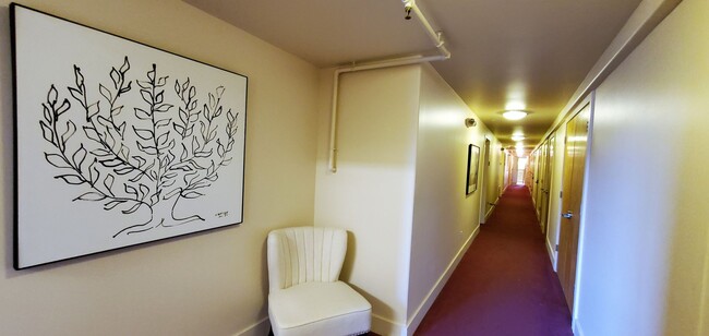 Building Photo - Off-Season Rental 1 Bedroom Condo Grand Tr...