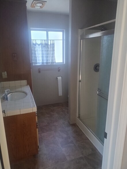 Building Photo - 47 Brewer St