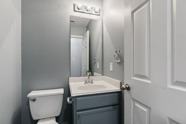 Building Photo - 8610 Twillingate Ln