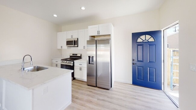 Building Photo - Newly Built (2022) 4BD/2BA