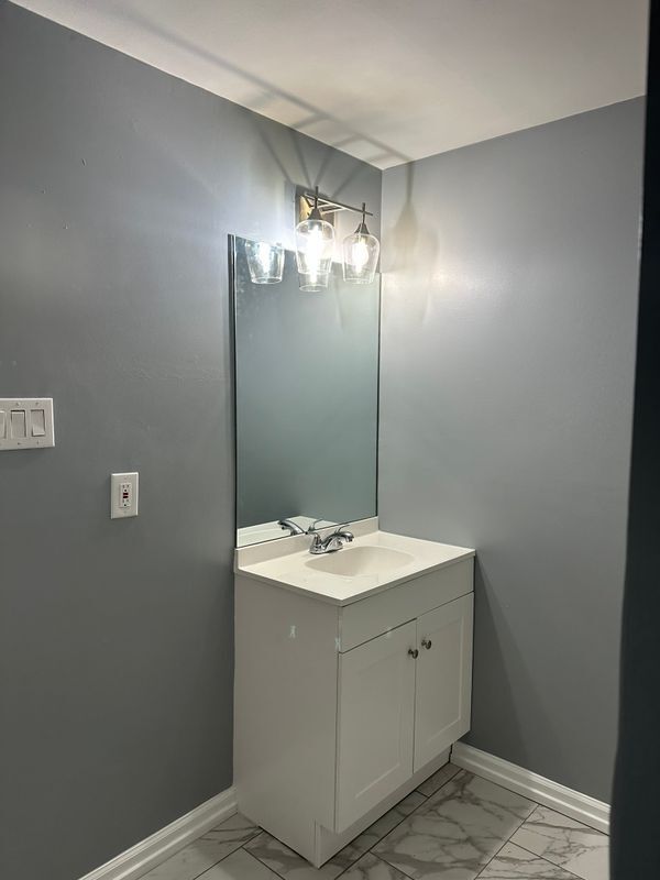 Building Photo - 3658 N 38th St