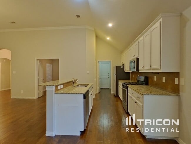 Building Photo - 7432 Durness Dr