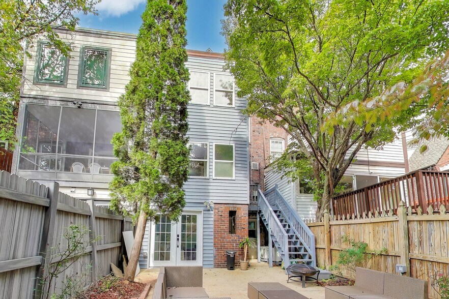 Building Photo - 4414 Volta Pl NW