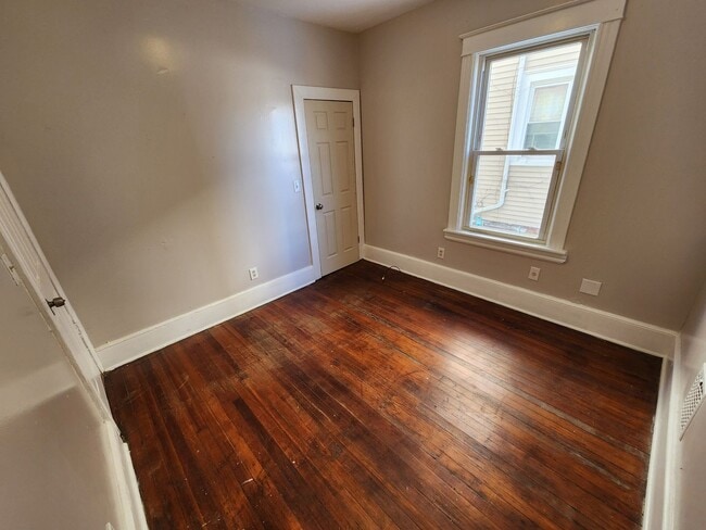 Building Photo - 137 Washington St