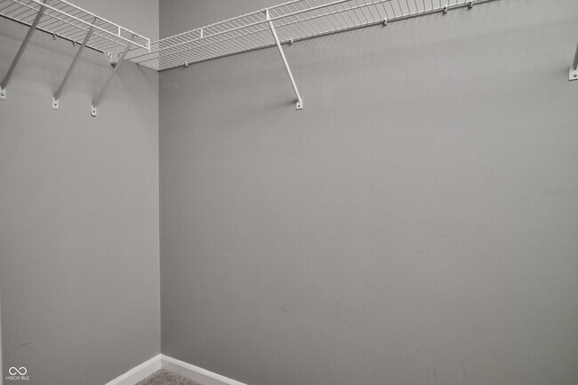 Building Photo - 10856 Trailwood Dr