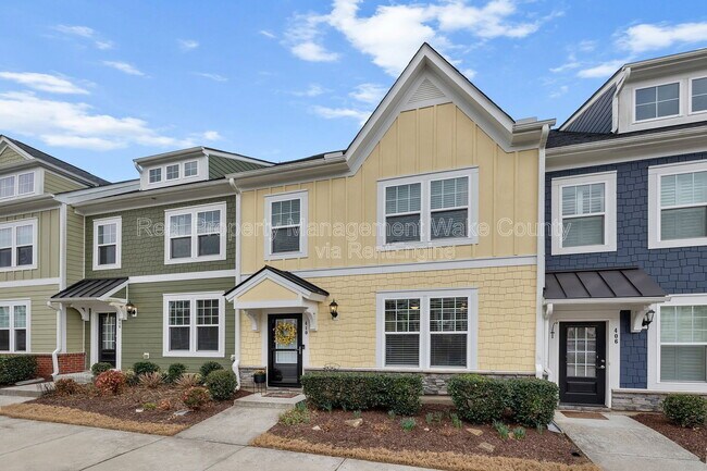 Building Photo - 410 Triumph Ln