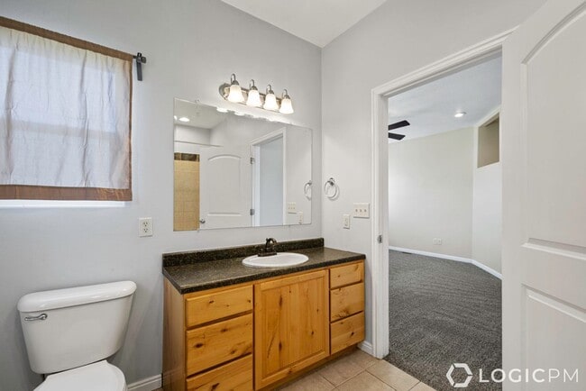 Building Photo - Beautiful Home in Amazing Location!