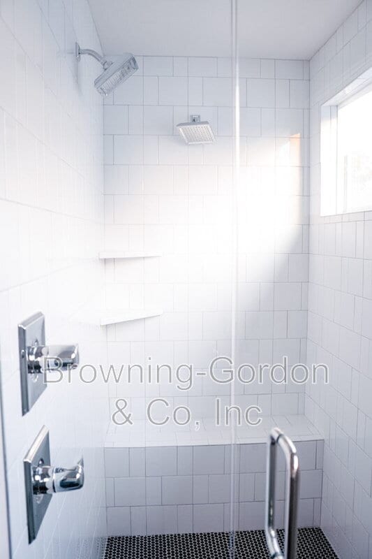 Building Photo - 2156 Byrum Ave