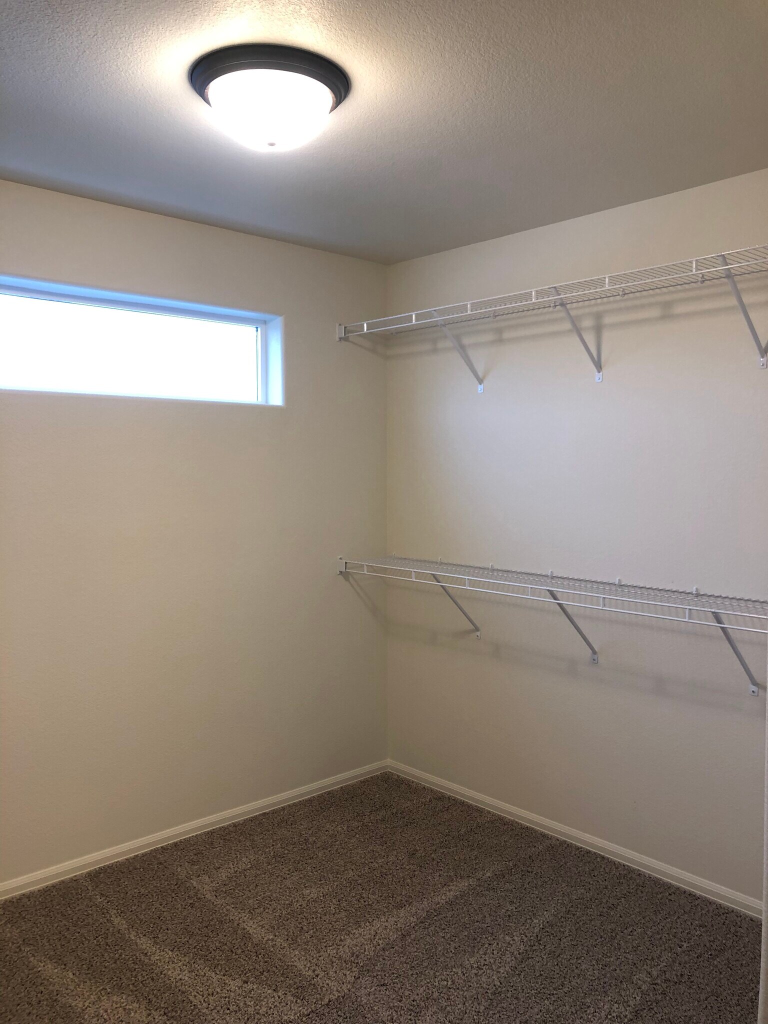 Building Photo - 622 Rosedale St