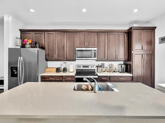 Building Photo - 556 Sanderling Cir