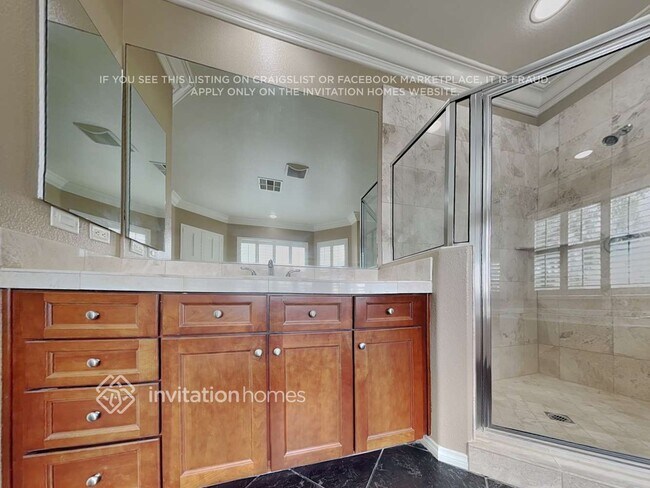 Building Photo - 9203 Bronze River Ave