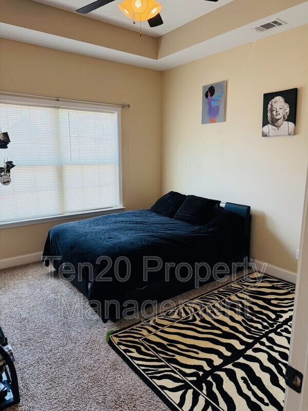 Building Photo - 7 Vineyard Dr