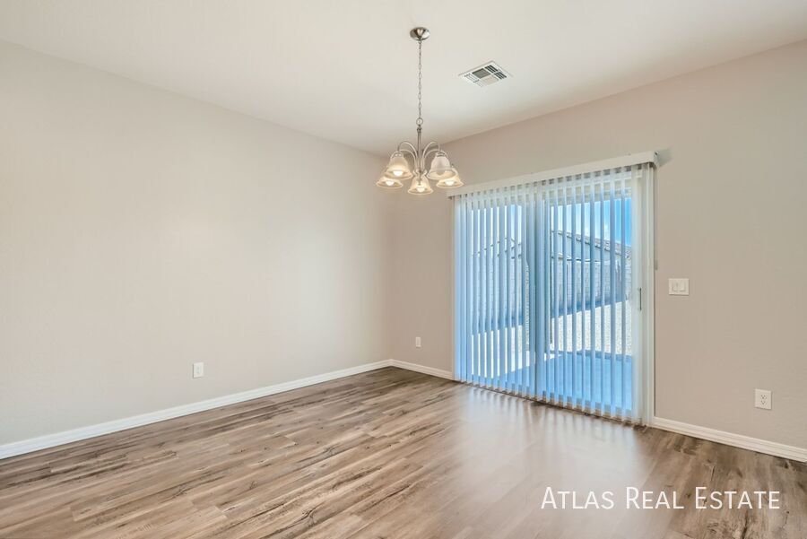 Building Photo - 4518 W Saddlebush Way