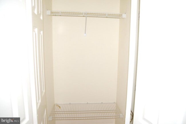 Building Photo - 4142 Fountainside Ln