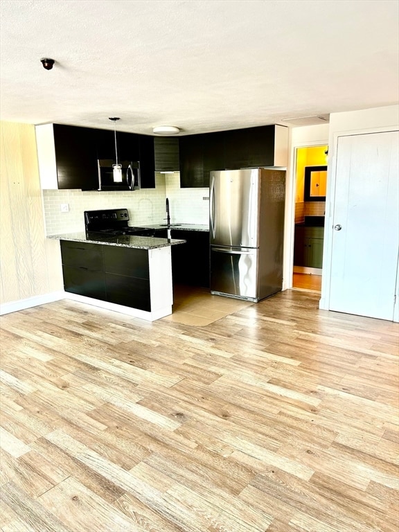 Building Photo - 340 Main St