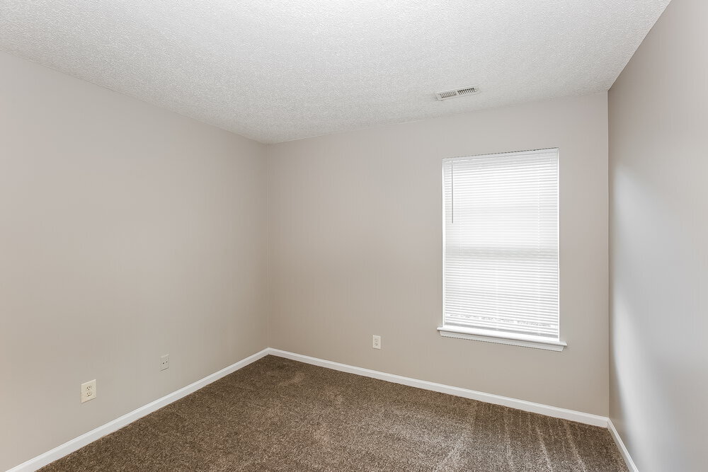 Building Photo - 12110 Stewarts Crossing Dr