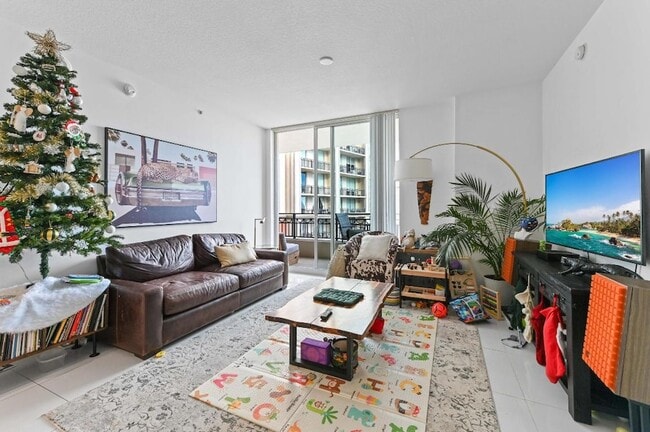 Building Photo - 550 Okeechobee Blvd