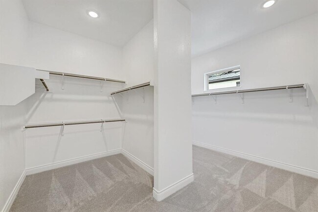 Building Photo - 4809 Serene Hills Dr