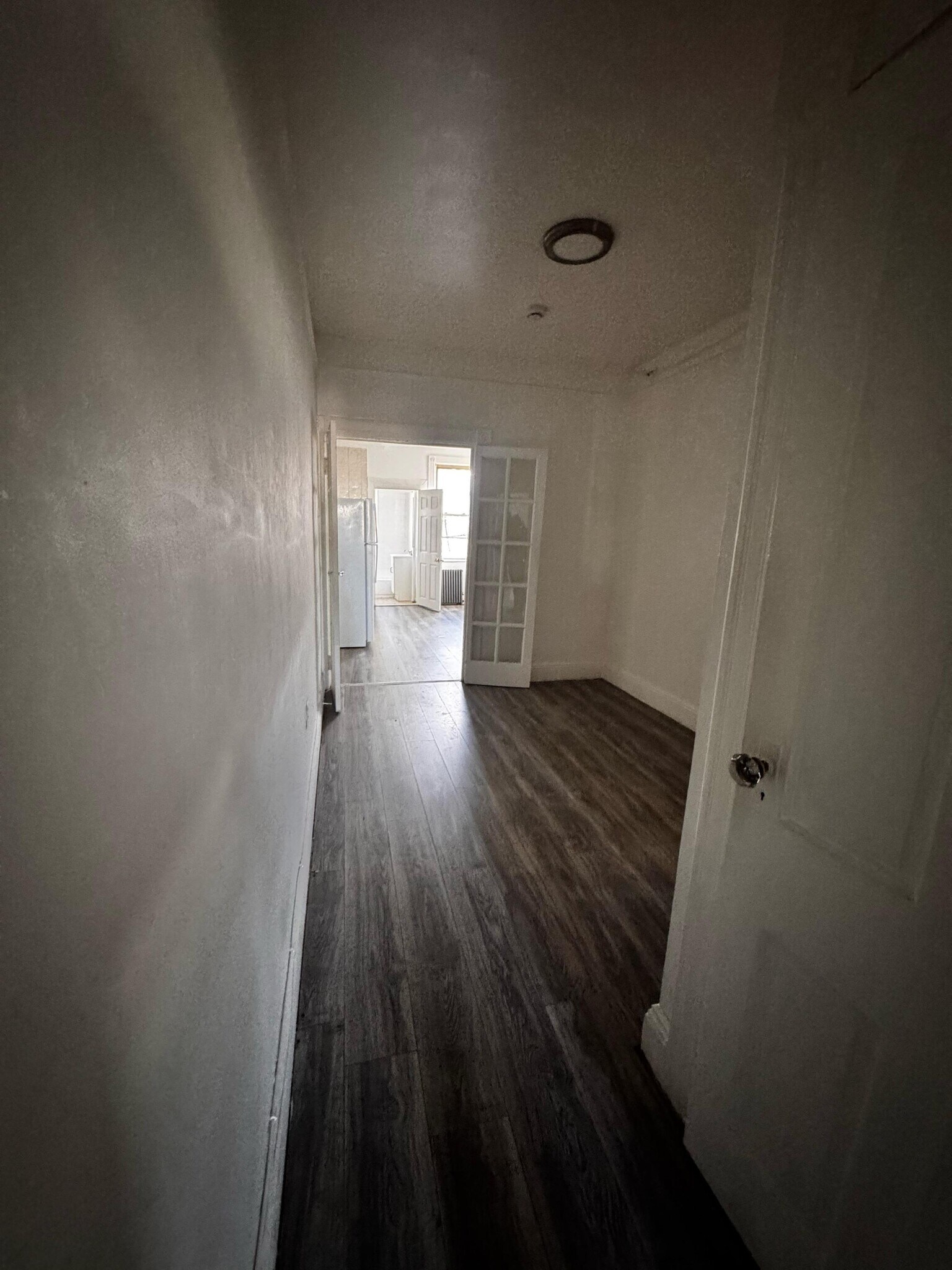 Building Photo - 72 Rose Ave