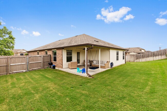 Building Photo - 503 Coby Dr