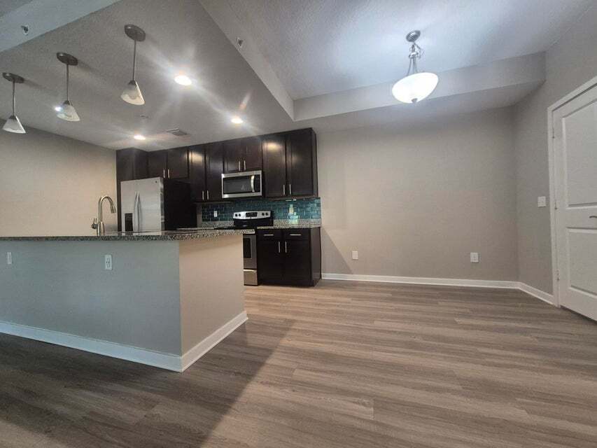 Building Photo - 3601 High Ridge Way