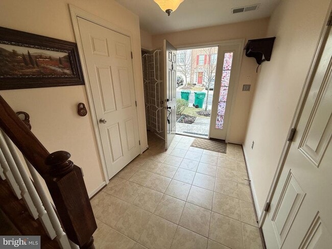 Building Photo - 7211 Maidstone Pl