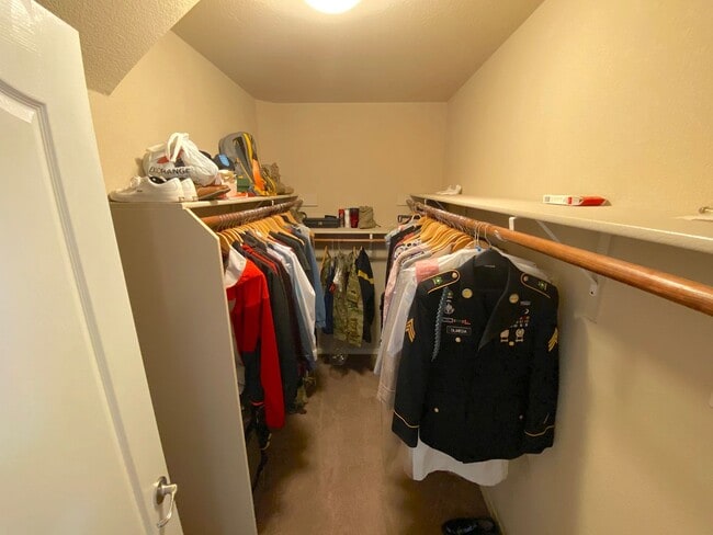 Building Photo - Northeast El Paso 4Bed w/Refrig A/C