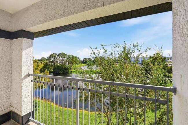 Building Photo - 3702 Palm Desert Ln