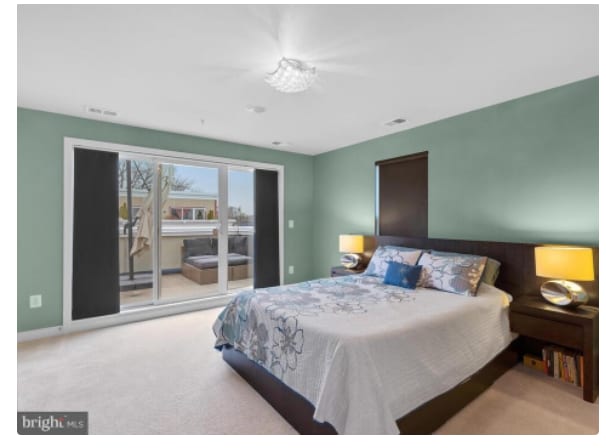 Building Photo - 5815 Lustine St