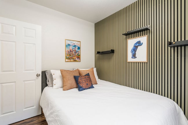 Building Photo - 1629 N Clarkson St