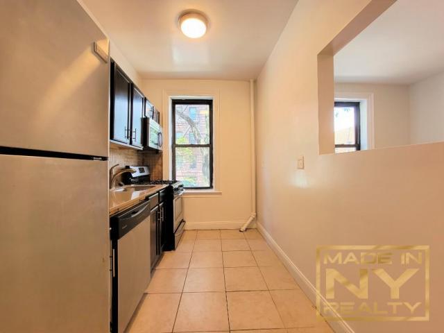 Building Photo - 1 bedroom in ASTORIA NY 11106