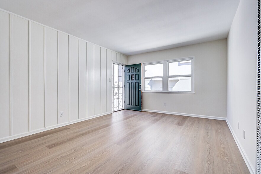 Building Photo - 2312 Grant Ave