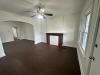 Building Photo - 920 E 17th Ave