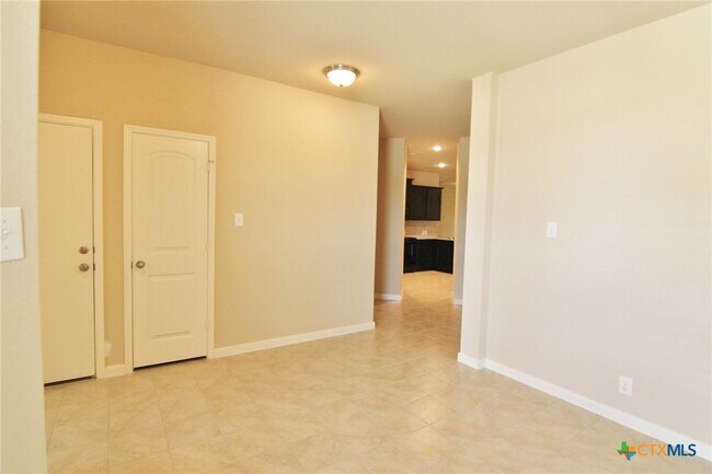 Building Photo - 1330 Ace Ranch St