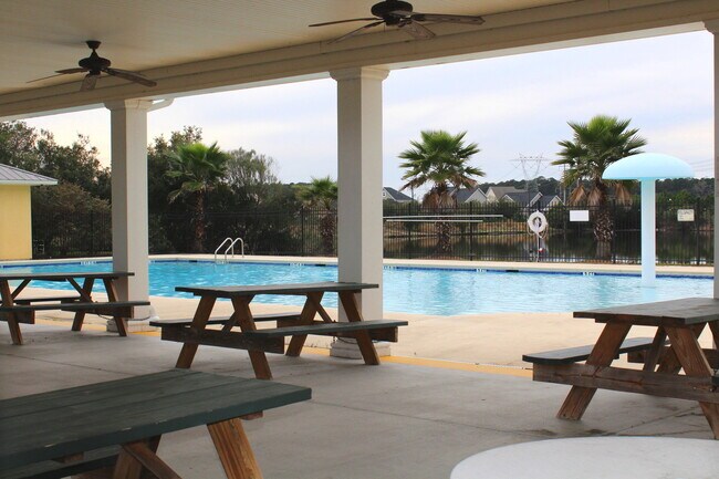 Building Photo - 485 Canyon Oak Loop