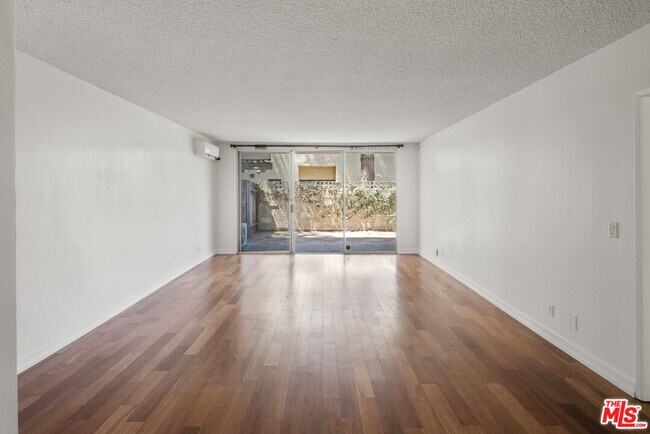 Building Photo - 211 S Wilson Ave