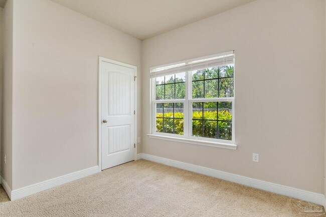 Building Photo - 8605 Bucklebury Dr