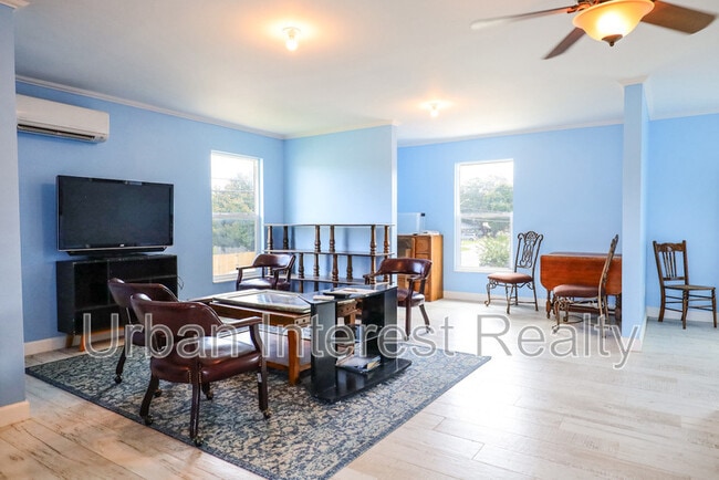 Building Photo - 501 Benning Dr
