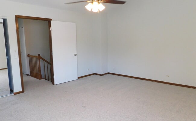 Building Photo - 1645 Hilton Head Dr