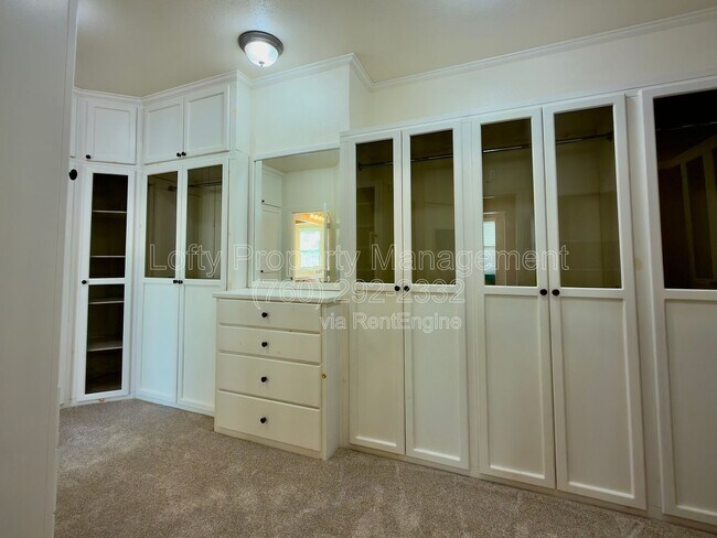 Building Photo - 13073 Dressage Ln