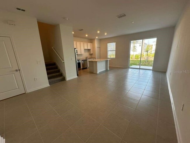 Building Photo - 2729 Skyline Lp