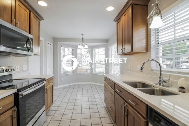 Building Photo - 3 Bedroom Pet-Friendly Home in Orlando, FL...