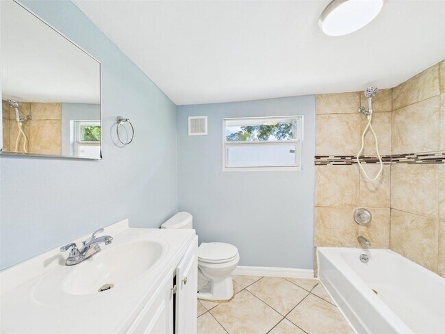 Building Photo - 348 Gordon Ave