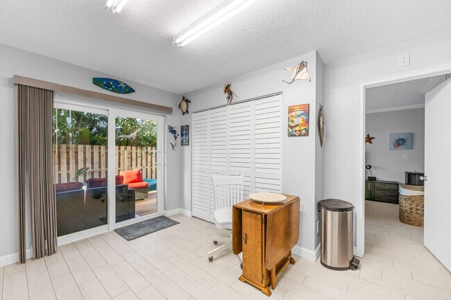 Building Photo - 1277 S Orlando Ave