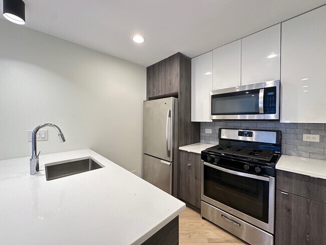 Building Photo - 959 W Grace St