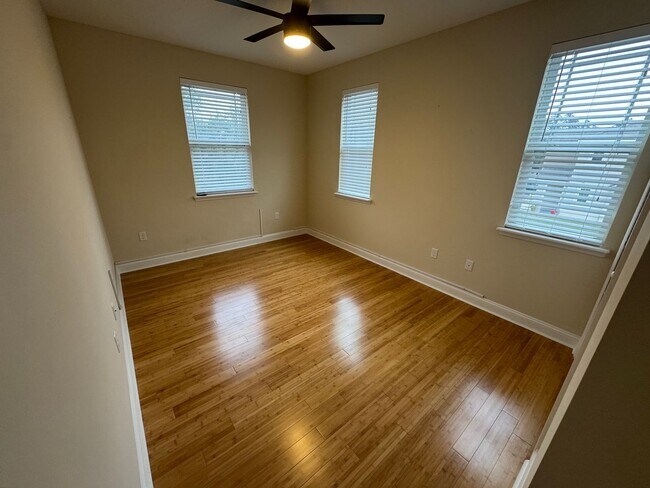 Building Photo - Move in Ready! Four Bed Three Bath Two Story Home. Pet Friendly. Amenities. Garage. Washer/Dryer....