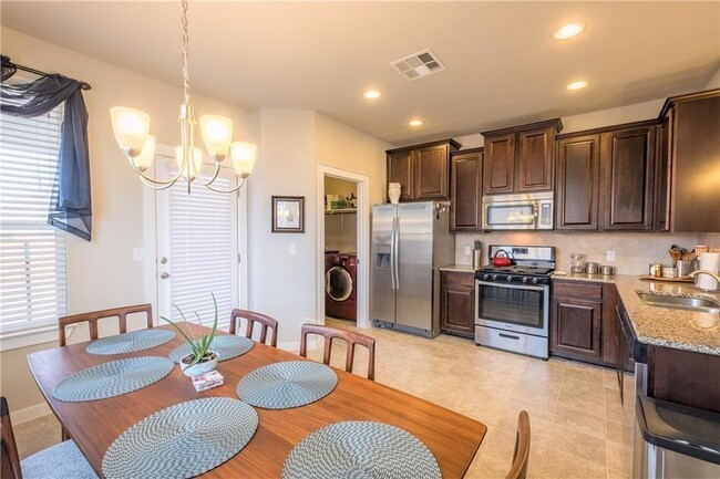 Building Photo - 5501 Bonneville Bend