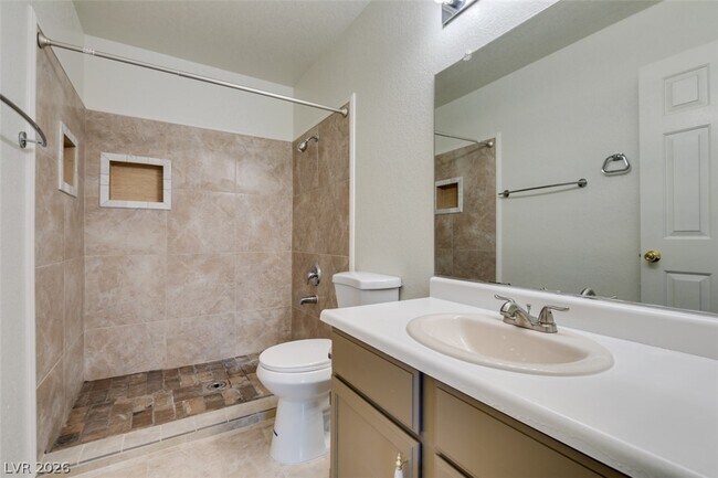 Building Photo - 5054 S Rainbow Blvd