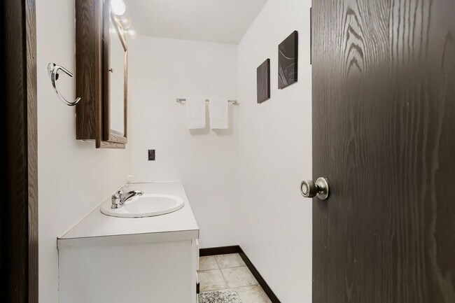 Building Photo - Extended Stay Oasis | Fenced Yard, Garage & More
